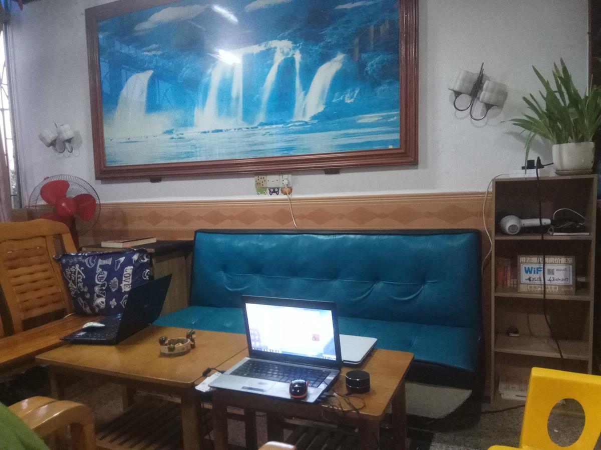 Guangzhou C'Est La Vie Youth Hostel מראה חיצוני תמונה